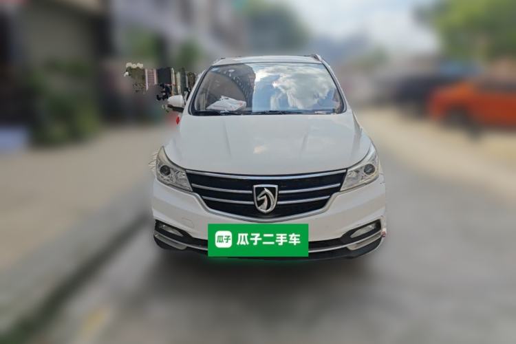 Used Baojun 730 2019 1.5L Manual Fashion Model 7-seater National V Front