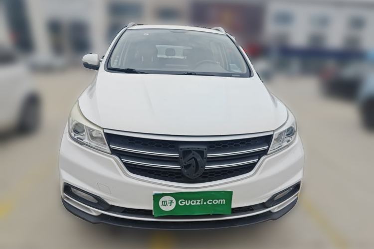 Used Baojun 730 2019 1.5L Manual Fashion Model 7-seater China VI Front
