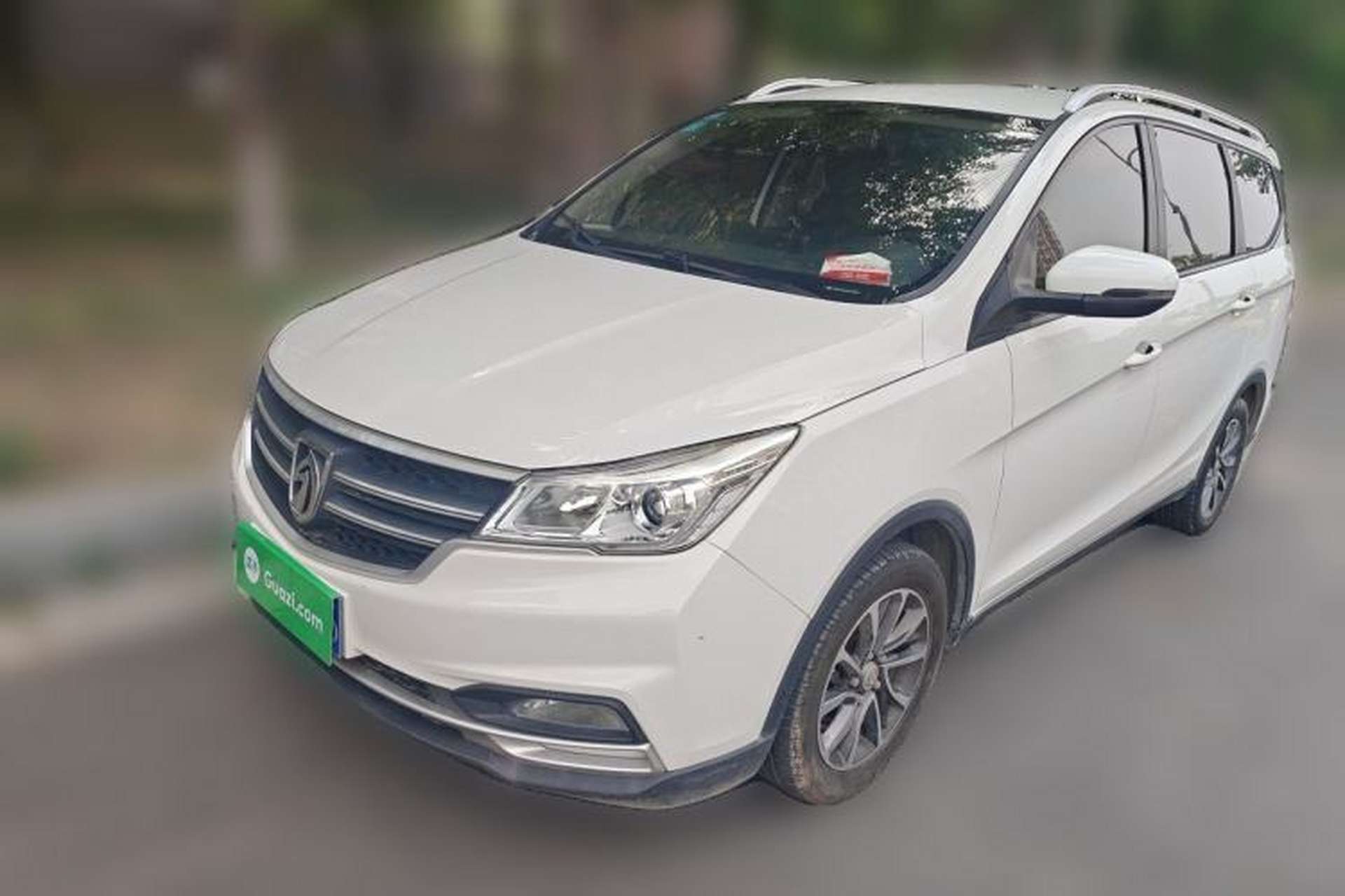 Used Baojun 730 2019 1.5L Manual Fashion Model 7-seater China VI Front Left 45 Deg