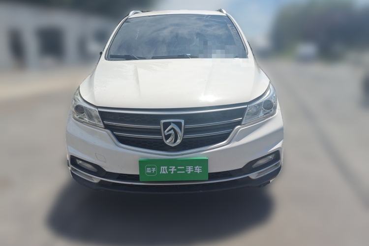Used Baojun 730 2019 1.5T Manual Fashion Model 7-seater China VI Front