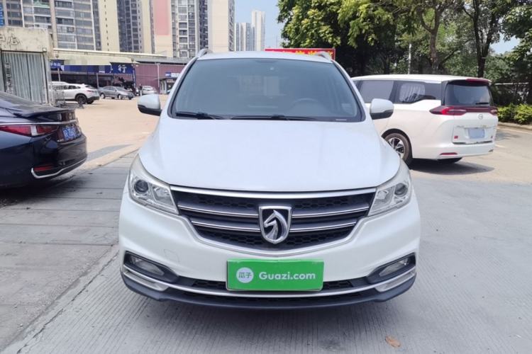 Used Baojun 730 2019 1.5L Manual Fashion Model 7-seater China VI Front
