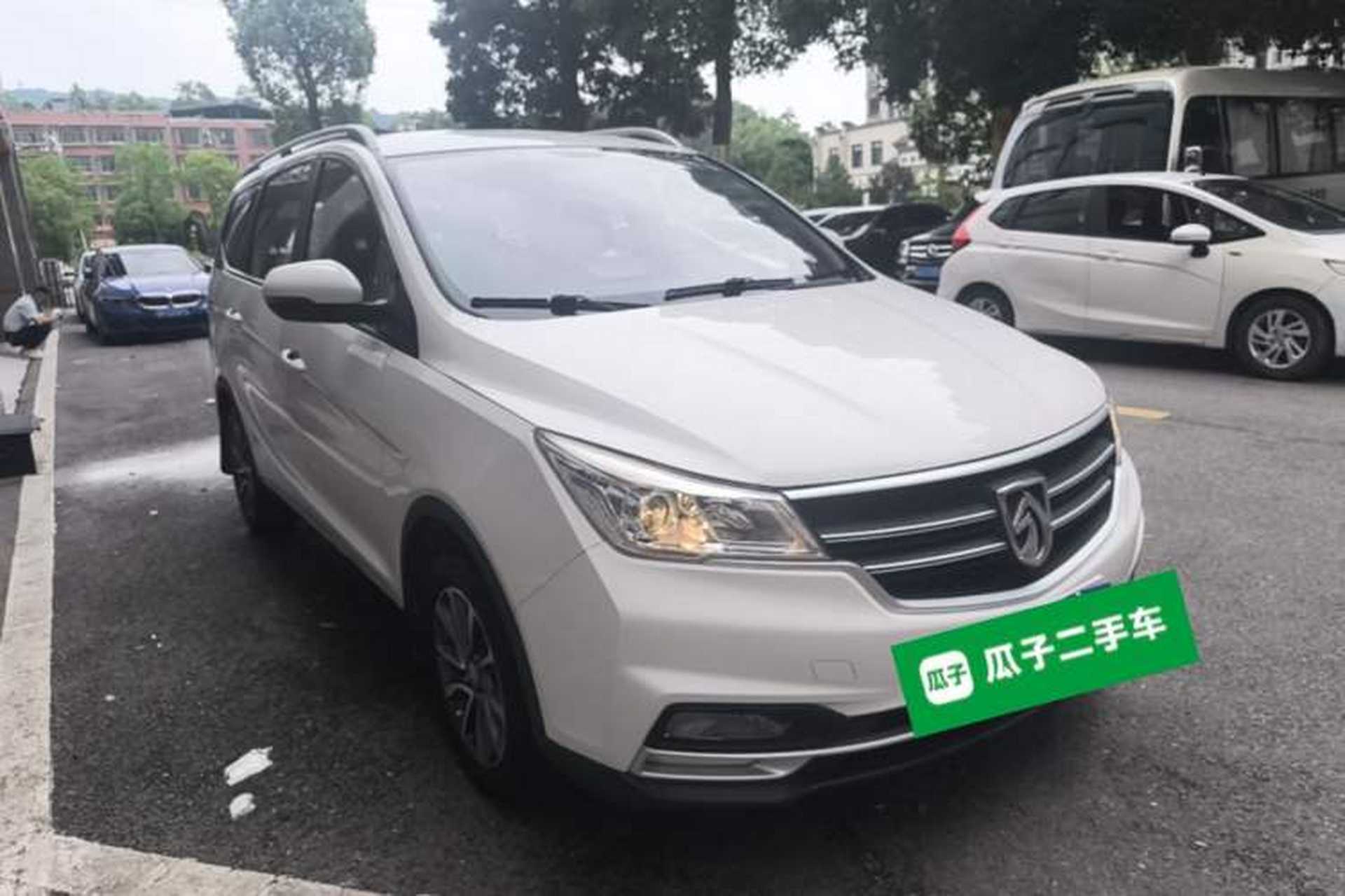 Used Baojun 730 2019 1.5T Manual Fashion Model 7-seater National V Front Right 45 Deg