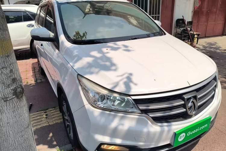 Used Baojun 730 2019 1.5T CVT Fashion Model 7 Seats China VI Emission Standard Front Right 45 Deg