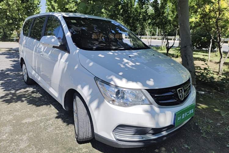 Used Baojun 730 2019 1.5L Manual Value Edition 7 Seats China VI Emission Standard Front Right 45 Deg