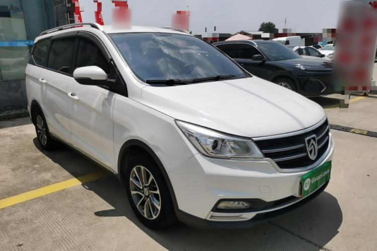 Used Baojun 730 2019 1.5T CVT Fashion Model 7 Seats China V Emission Standard Front Right 45 Deg