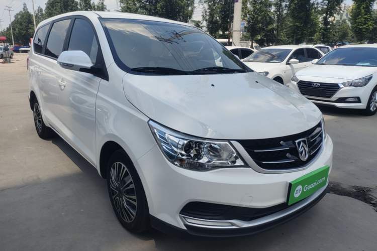 Used Baojun 730 2019 1.5L Manual Value Edition 7 Seats China VI Emission Standard Front Right 45 Deg