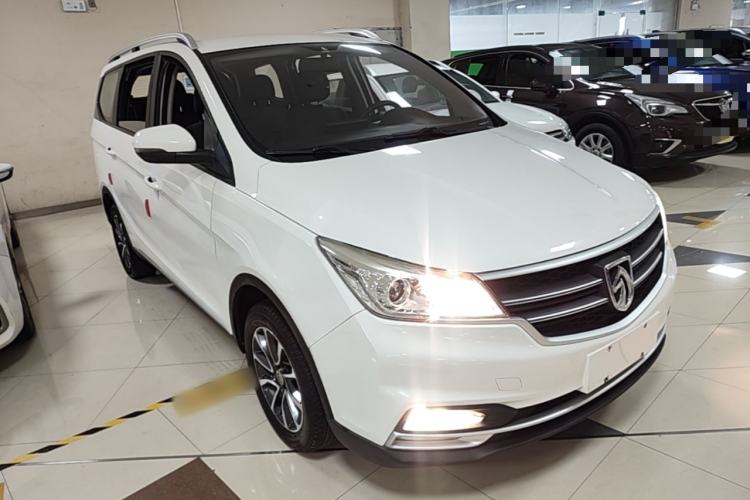 Used Baojun 730 2019 1.5T Manual Fashion Model 7-seater National V Front Right 45 Deg