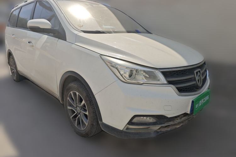 Used Baojun 730 2019 1.5T Manual Fashion Model 7-seater National V Front Right 45 Deg