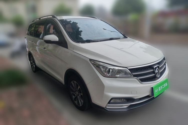 Used Baojun 730 2019 1.5T CVT Fashion Model 7 Seats China V Emission Standard Front Right 45 Deg