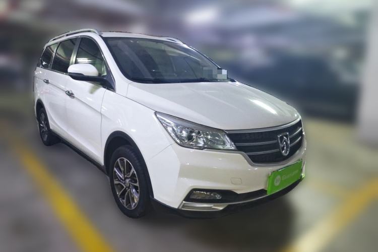Used Baojun 730 2019 1.5T Manual Fashion Model 7-seater National V Front Right 45 Deg