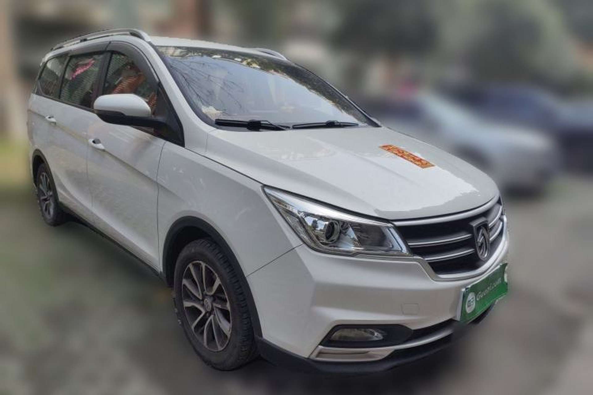 Used Baojun 730 2019 1.5L Manual Fashion Model 7-seater China VI Front Right 45 Deg