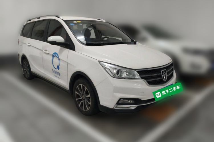 Used Baojun 730 2019 1.5L Manual Fashion Model 7-seater National V Front Right 45 Deg