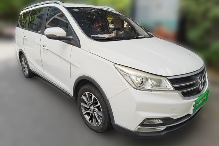Used Baojun 730 2019 1.5T Manual Fashion Model 7-seater National V Front Right 45 Deg