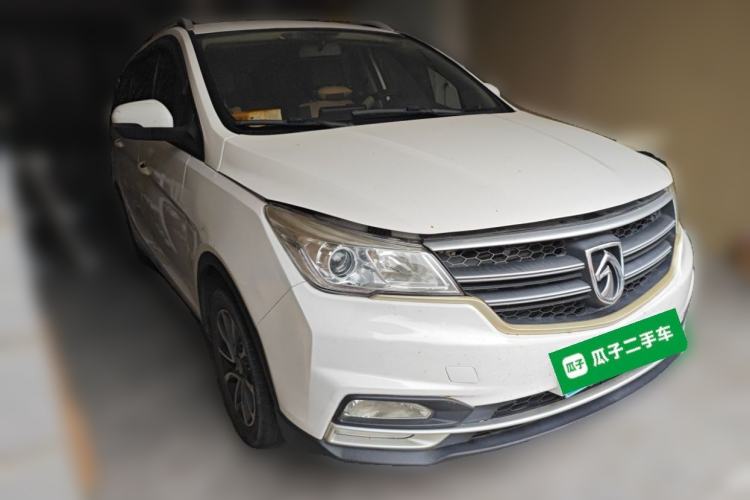 Used Baojun 730 2019 1.5T CVT Fashion Model 7 Seats China VI Emission Standard Front Right 45 Deg
