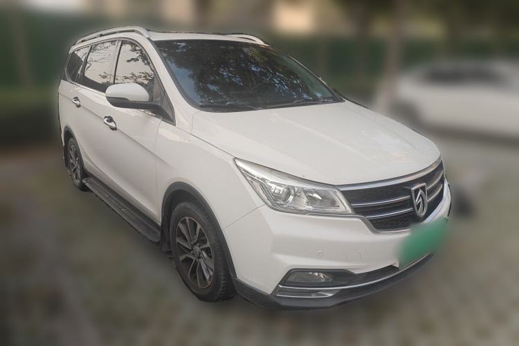 Used Baojun 730 2019 1.5T CVT Flagship Model 7 Seats China VI Emission Standard Front Right 45 Deg
