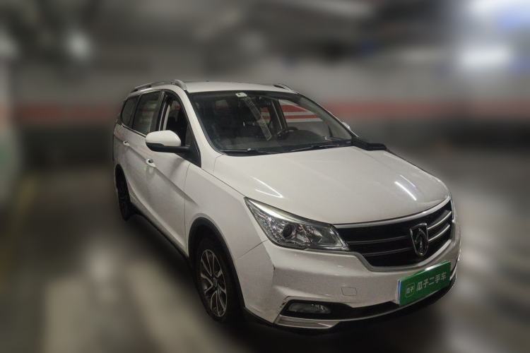 Used Baojun 730 2019 1.5T CVT Fashion Model 7 Seats China V Emission Standard Front Right 45 Deg