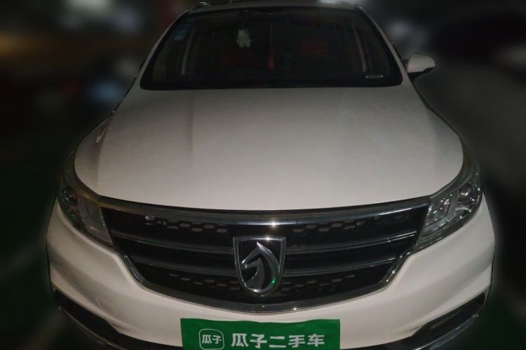 Used Baojun 730 2019 1.5L Manual Fashion Model 7-seater China VI Front