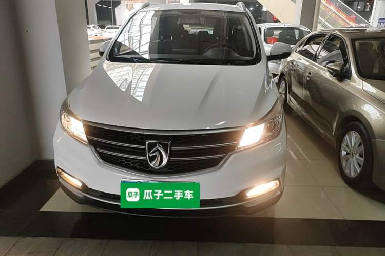 Used Baojun 730 2019 1.5L Manual Fashion Model 7-seater National V Front