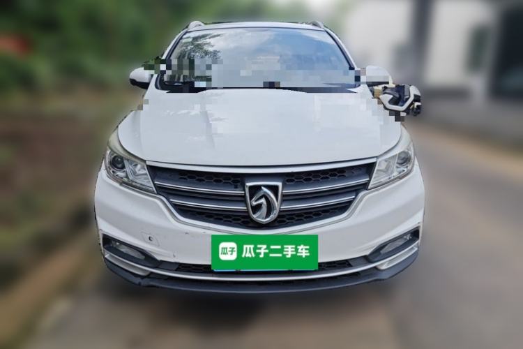 Used Baojun 730 2019 1.5L Manual Fashion Model 7-seater National V Front