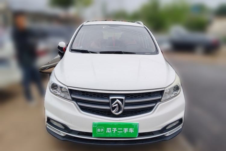Used Baojun 730 2019 1.5L Manual Fashion Model 7-seater National V Front