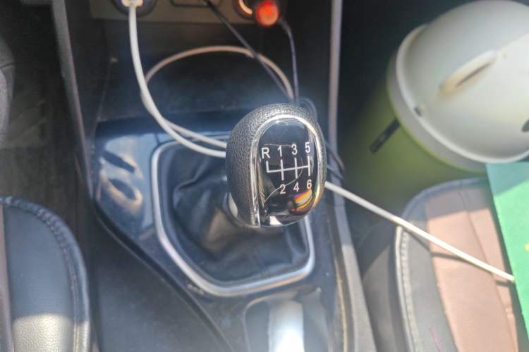 Used Baojun 730 2019 1.5L Manual Fashion Model 7-seater National V Gear Lever