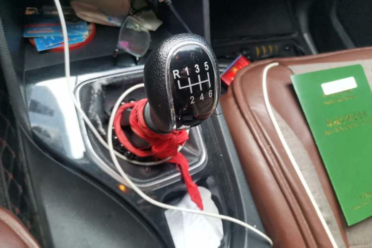 Used Baojun 730 2019 1.5L Manual Fashion Model 7-seater China VI Gear Lever