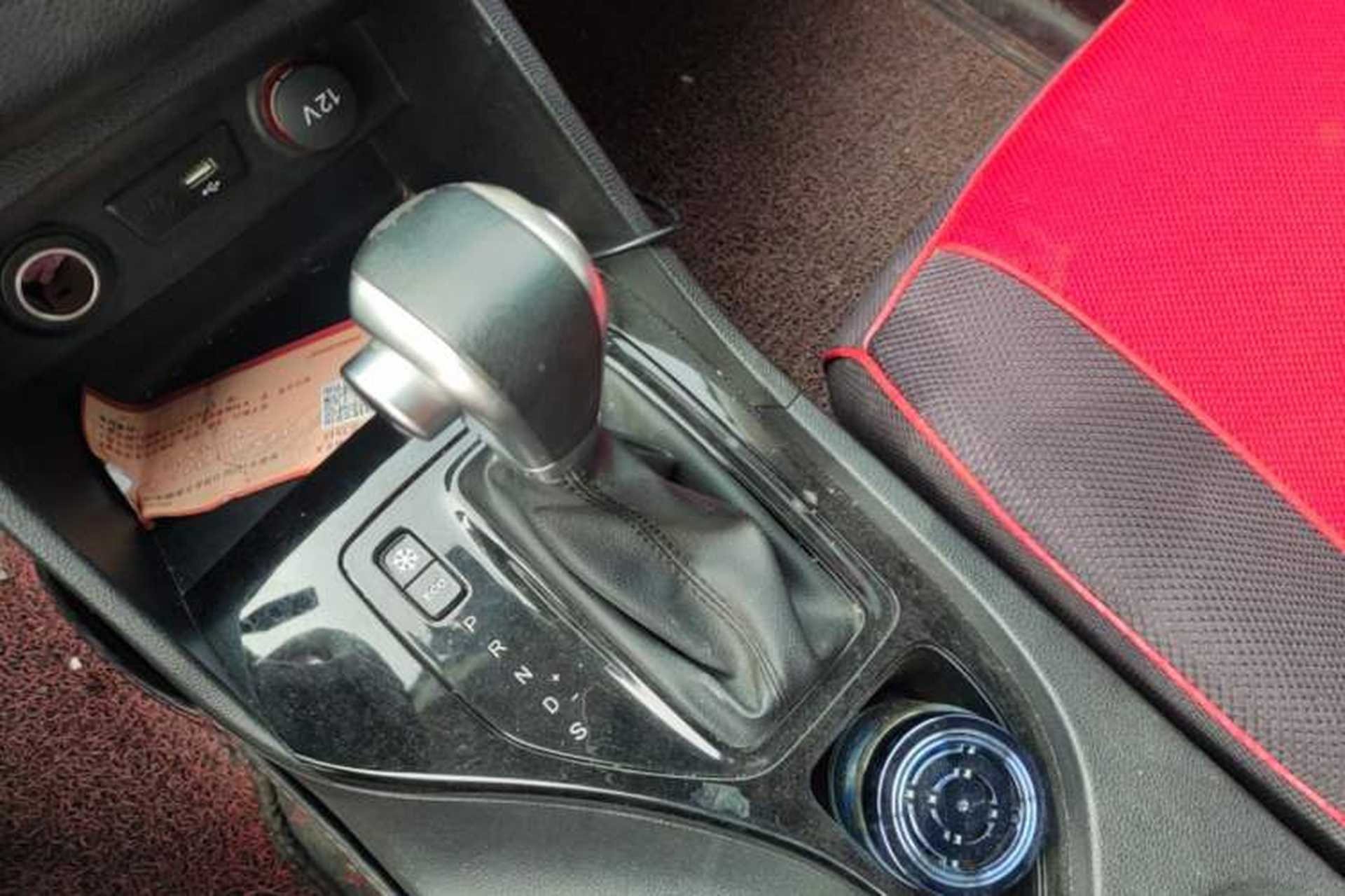 Used Baojun 730 2019 1.5T CVT Fashion Model 7 Seats China V Emission Standard Gear Lever