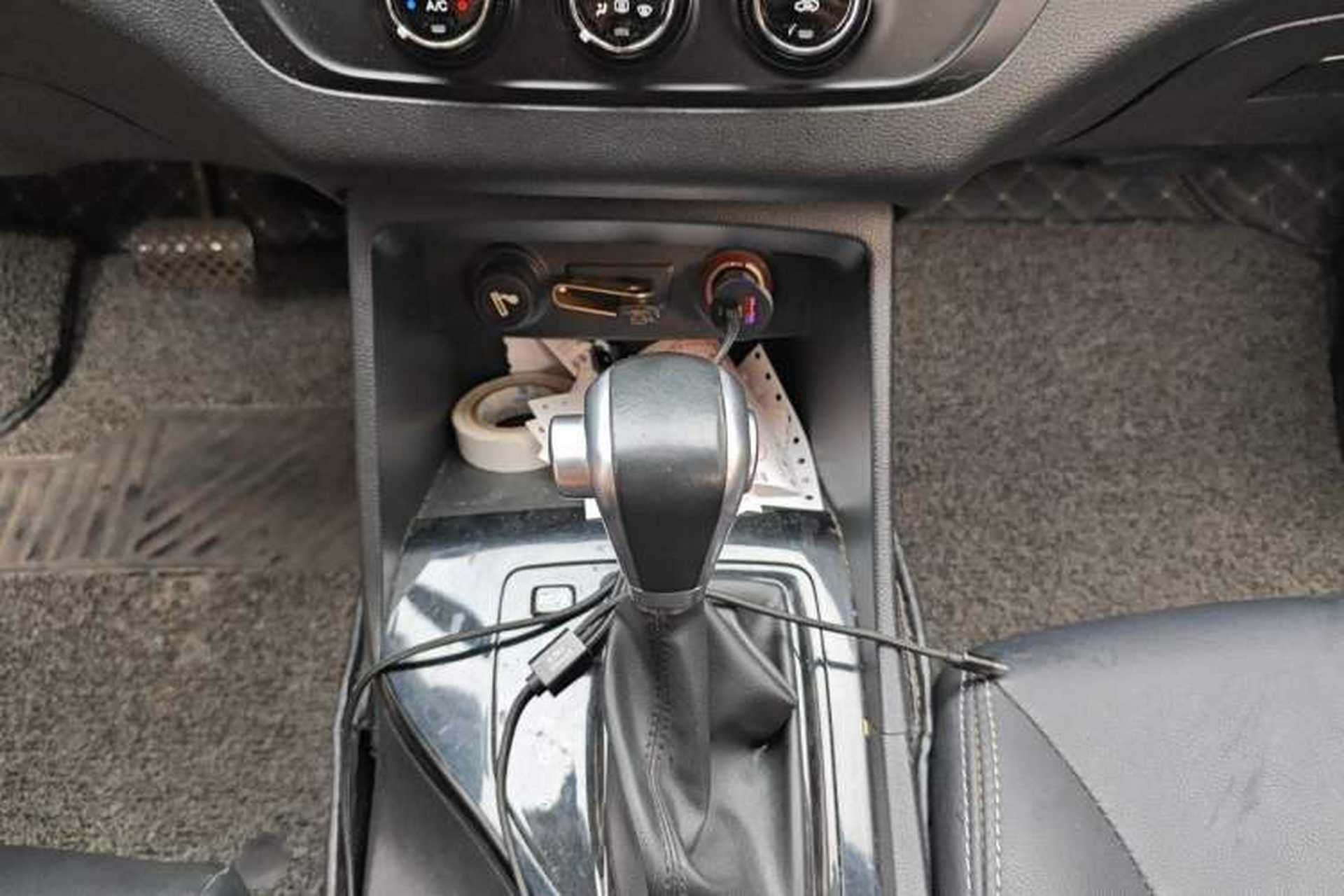 Used Baojun 730 2019 1.5T CVT Fashion Model 7 Seats China VI Emission Standard Gear Lever