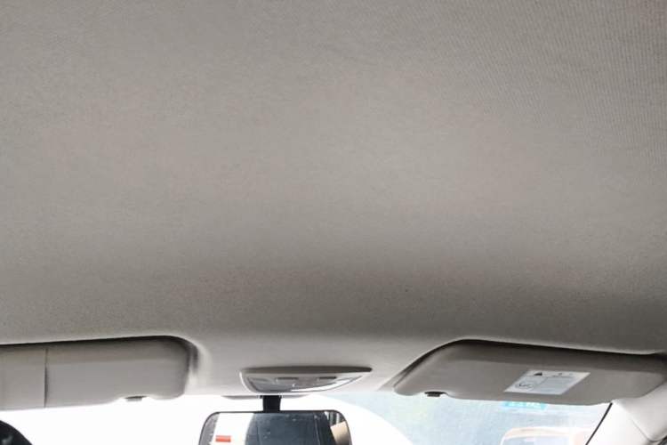 Used Baojun 730 2019 1.5T CVT Fashion Model 7 Seats China VI Emission Standard Headliner