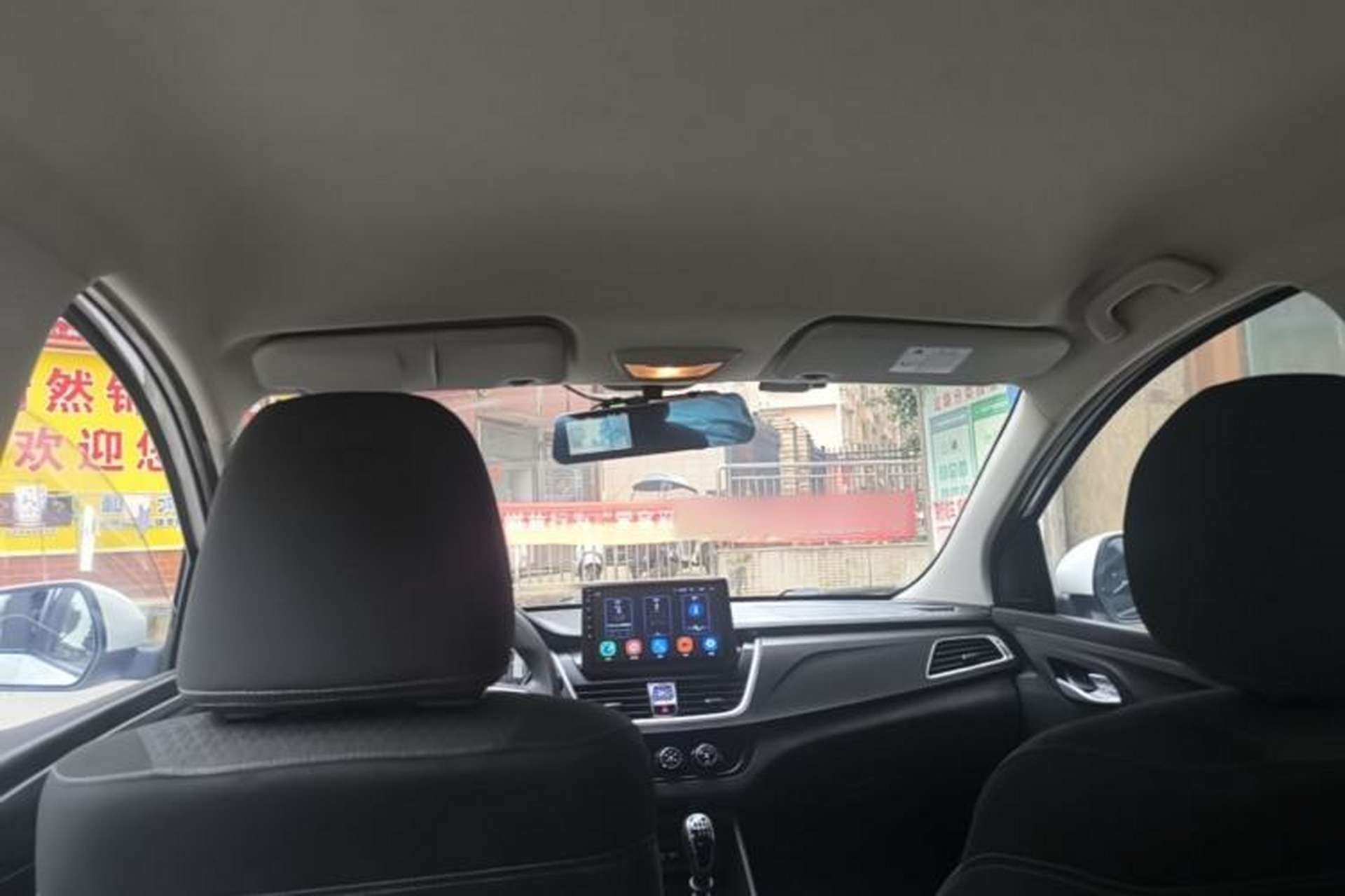 Used Baojun 730 2019 1.5T Manual Fashion Model 7-seater National V Headliner