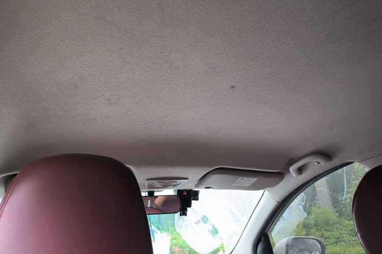 Used Baojun 730 2019 1.5T Manual Fashion Model 7-seater China VI Headliner