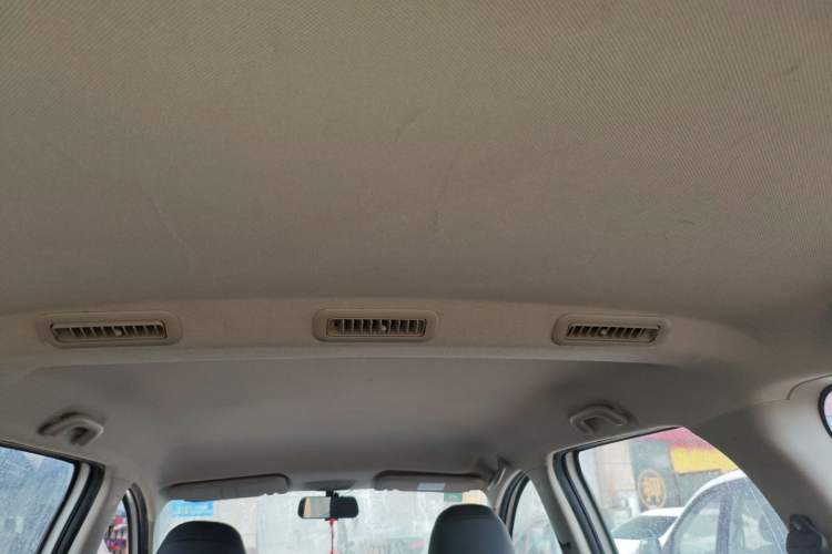 Used Baojun 730 2019 1.5T CVT Fashion Model 7 Seats China VI Emission Standard Headliner