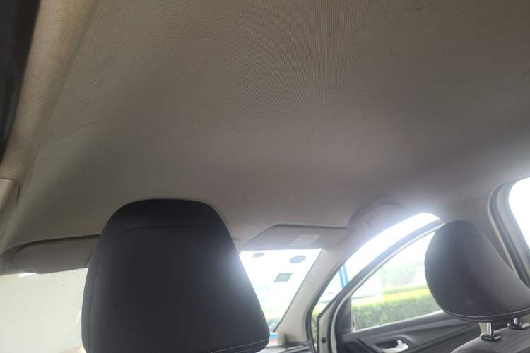 Used Baojun 730 2019 1.5L Manual Fashion Model 7-seater National V Headliner