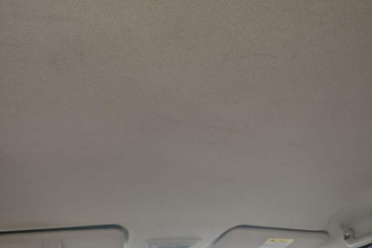 Used Baojun 730 2019 1.5L Manual Fashion Model 7-seater China VI Headliner