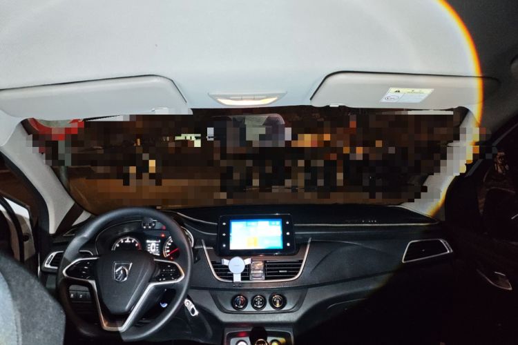 Used Baojun 730 2019 1.5L Manual Fashion Model 7-seater China VI Headliner