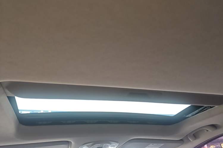 Used Baojun 730 2019 1.5T Manual Fashion Model 7 Seats China V Headliner