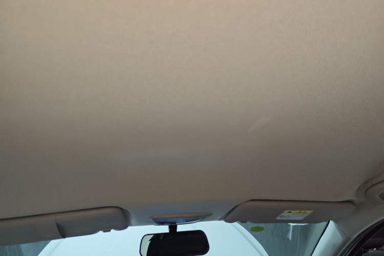 Used Baojun 730 2019 1.5T CVT Fashion Model 7 Seats China VI Emission Standard Headliner