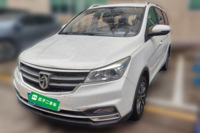 Ojetý Baojun 730 2019 1.5T CVT Fashion Model 7 Seats China VI Emission Standard