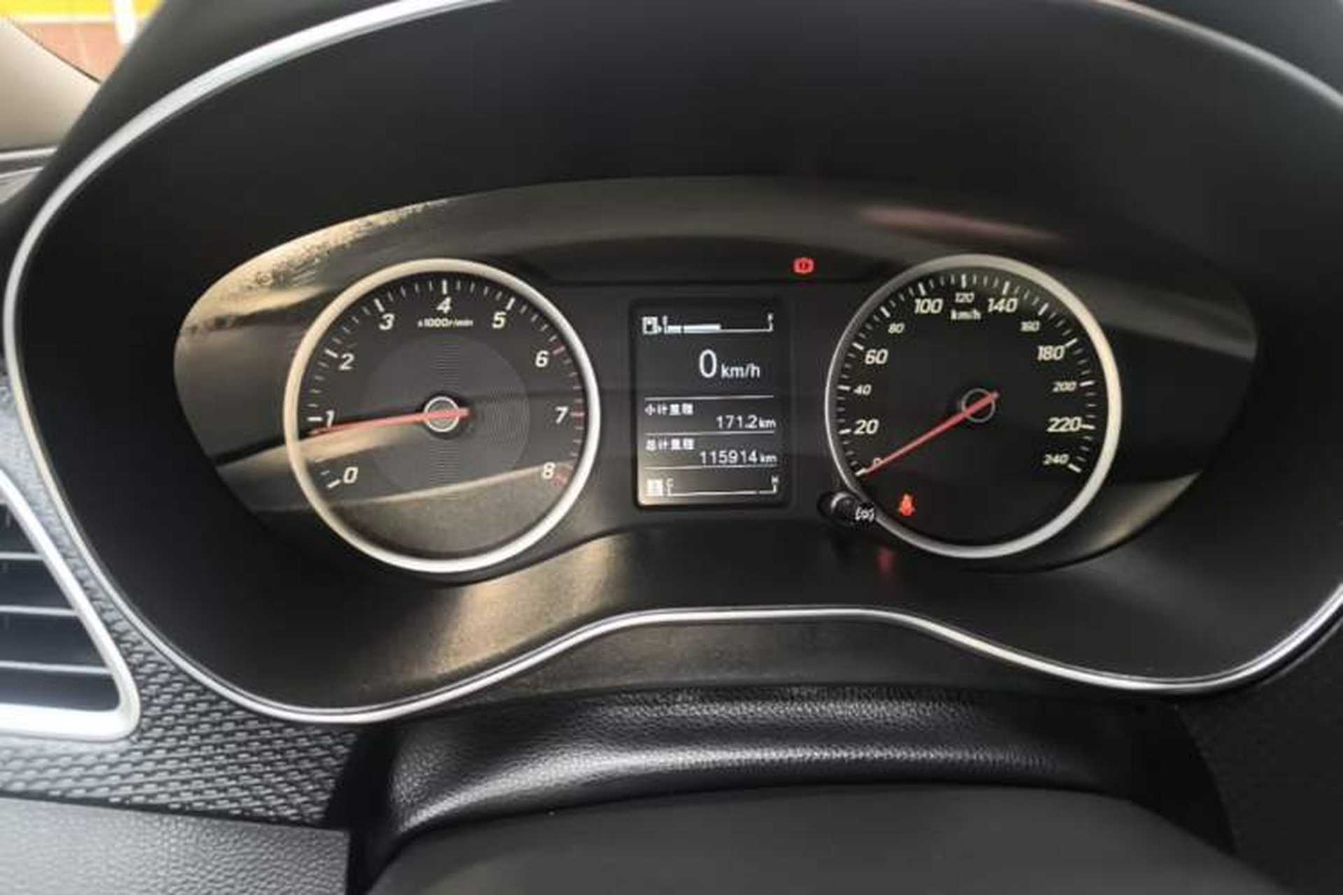 Used Baojun 730 2019 1.5T Manual Fashion Model 7-seater National V Instrument Cluster