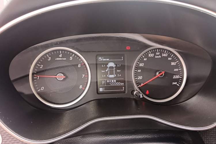 Used Baojun 730 2019 1.5T CVT Fashion Model 7 Seats China V Emission Standard Instrument Cluster