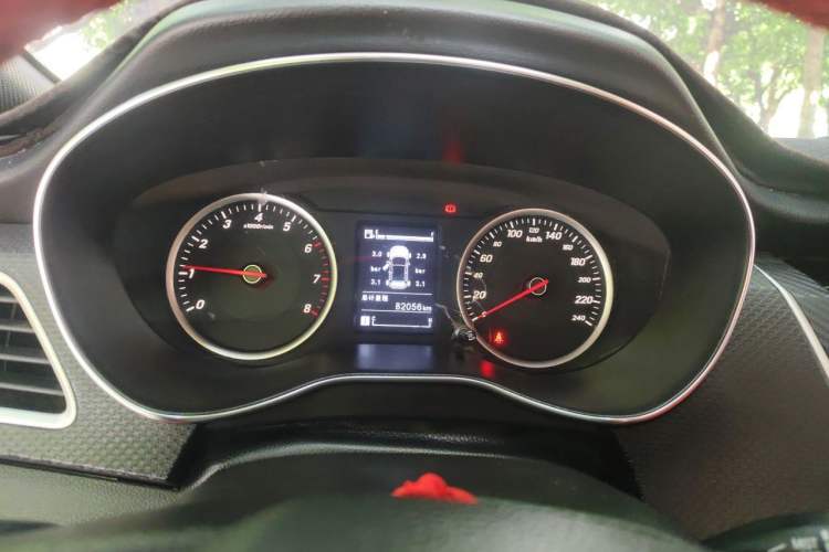 Used Baojun 730 2019 1.5T Manual Fashion Model 7-seater National V Instrument Cluster