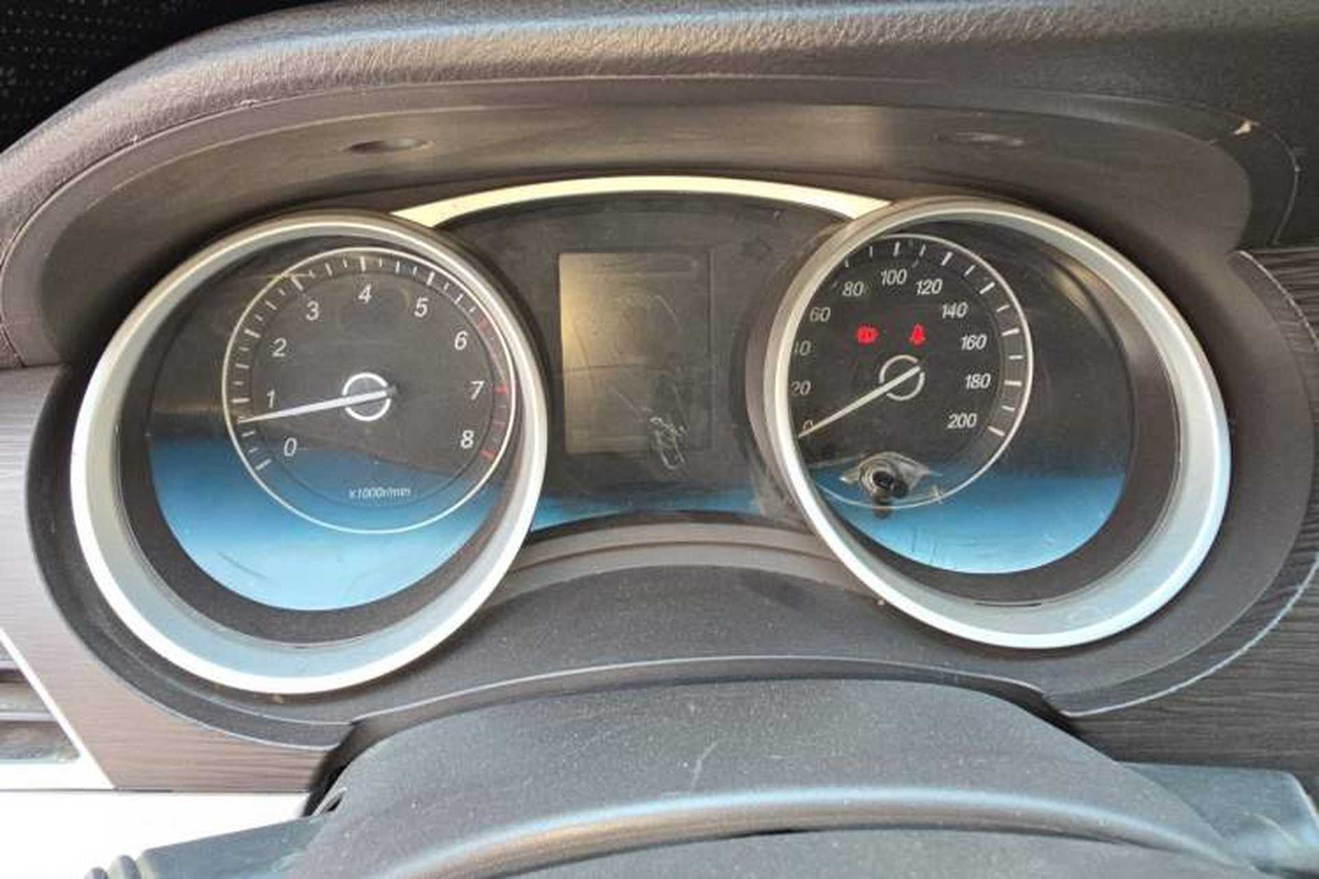 Used Baojun 730 2019 1.5L Manual Value Edition 7 Seats China VI Emission Standard Instrument Cluster
