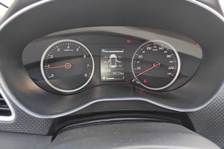 Used Baojun 730 2019 1.5L Manual Fashion Model 7-seater China VI Instrument Cluster