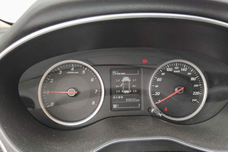 Used Baojun 730 2019 1.5L Manual Fashion Model 7-seater National V Instrument Cluster