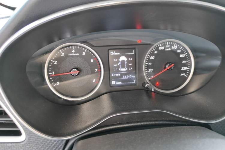 Used Baojun 730 2019 1.5L Manual Fashion Model 7-seater China VI Instrument Cluster
