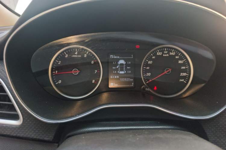 Used Baojun 730 2019 1.5L Manual Fashion Model 7-seater China VI Instrument Cluster