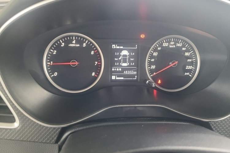 Used Baojun 730 2019 1.5L Manual Fashion Model 7-seater National V Instrument Cluster