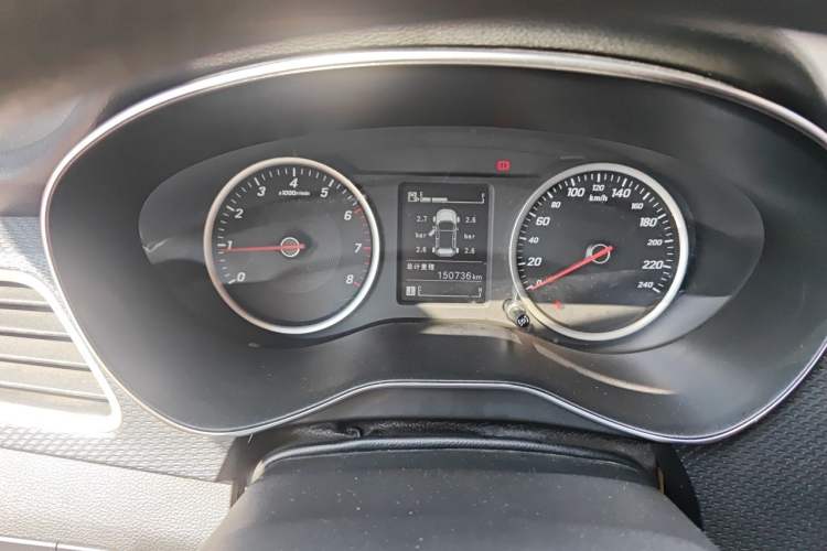 Used Baojun 730 2019 1.5L Manual Fashion Model 7-seater National V Instrument Cluster