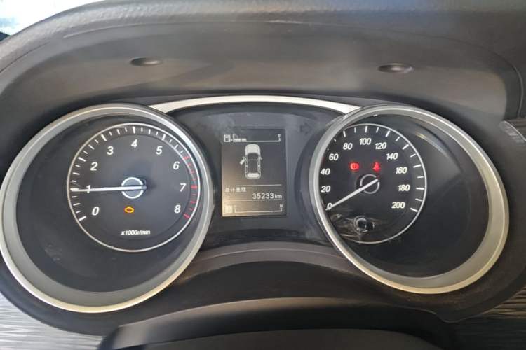 Used Baojun 730 2019 1.5L Manual Value Edition 7 Seats China VI Emission Standard Instrument Cluster