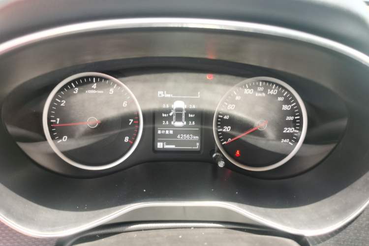 Used Baojun 730 2019 1.5L Manual Fashion Model 7-seater China VI Instrument Cluster